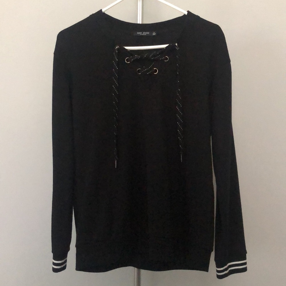 Max Jeans Black Sweatshirt with Shoestring Tie Neckline in Size Small